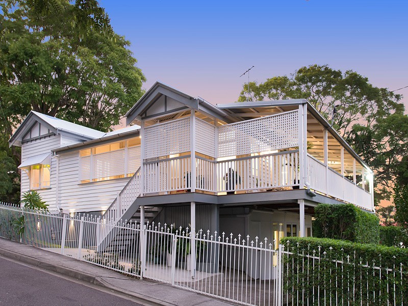 24 Walker Avenue, Teneriffe QLD 4005