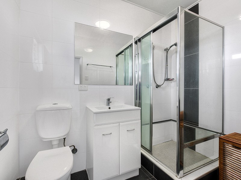 9/66 Merthyr Road, New Farm QLD 4005