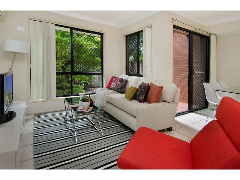 16/90 Chester Road, Annerley QLD 4103