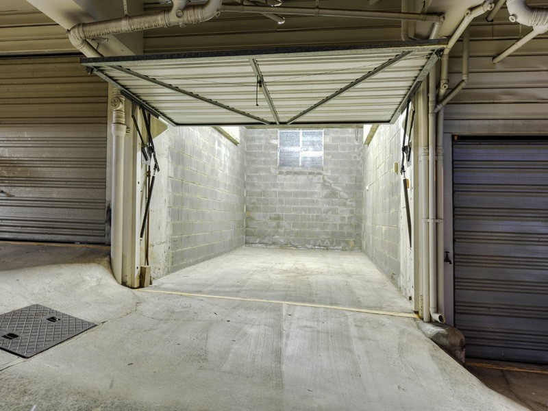 2/17 LLEWELLYN STREET, New Farm QLD 4005