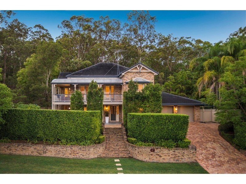 15 Tipuana Place, Bardon QLD 4065