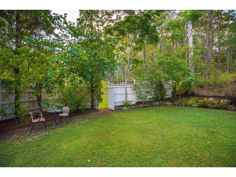 15 Tipuana Place, Bardon QLD 4065