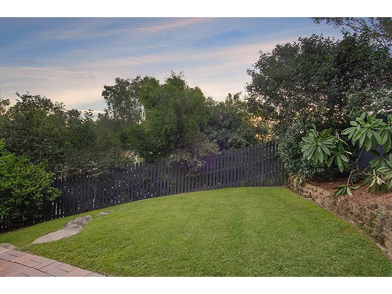 40 Fairweather Street, Kenmore QLD 4069