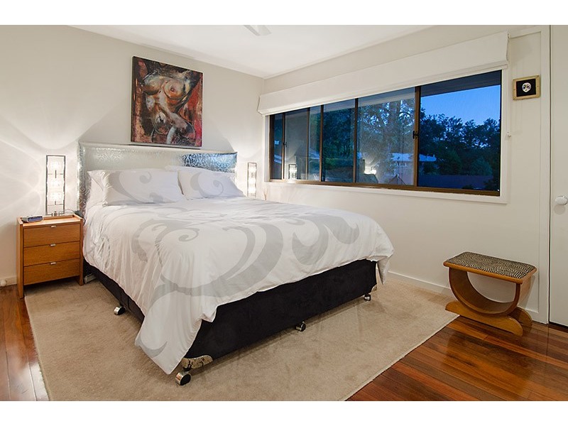 40 Fairweather Street, Kenmore QLD 4069