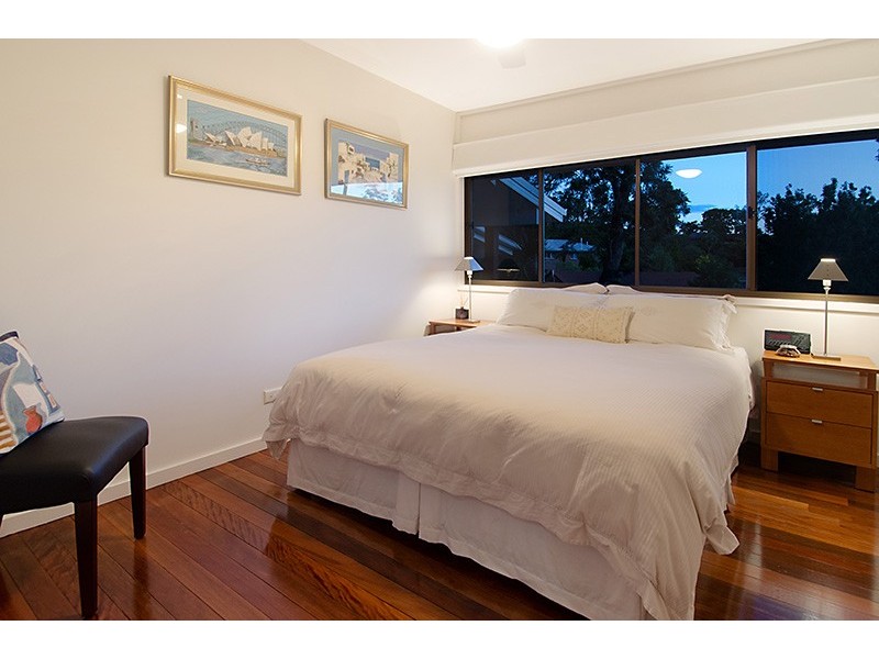 40 Fairweather Street, Kenmore QLD 4069