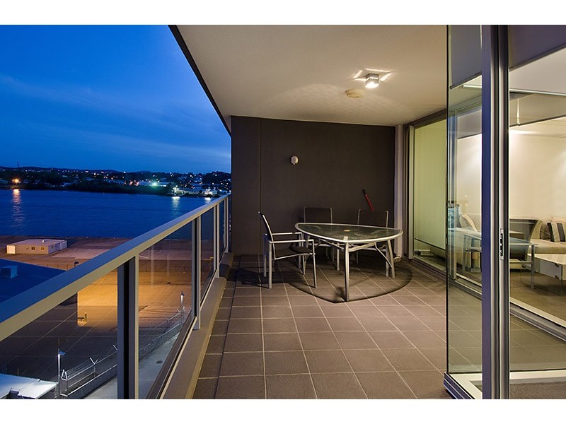 877/43 Hercules Street, Hamilton QLD 4007