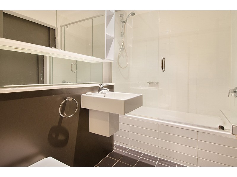 877/43 Hercules Street, Hamilton QLD 4007