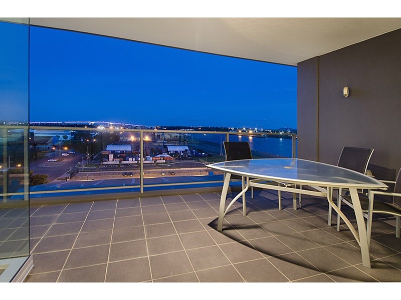 877/43 Hercules Street, Hamilton QLD 4007