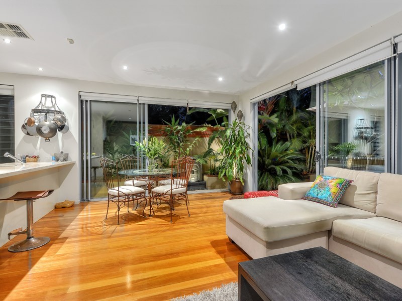 4/28-42 ANNIE STREET, New Farm QLD 4005