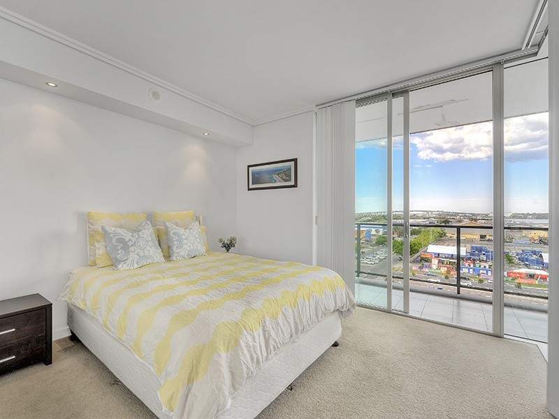 889/43 Hercules Street, Hamilton QLD 4007