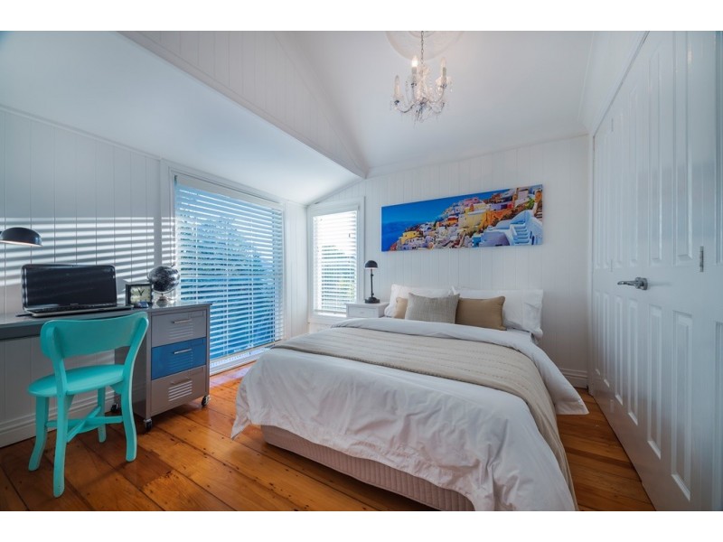 77 Manson Road, Hendra QLD 4011