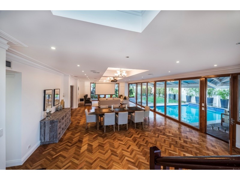 77 Manson Road, Hendra QLD 4011