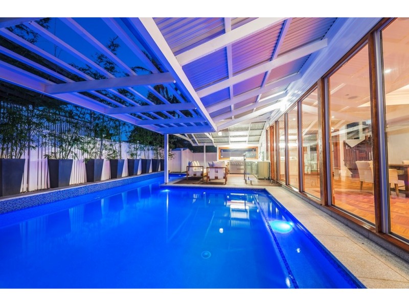 77 Manson Road, Hendra QLD 4011