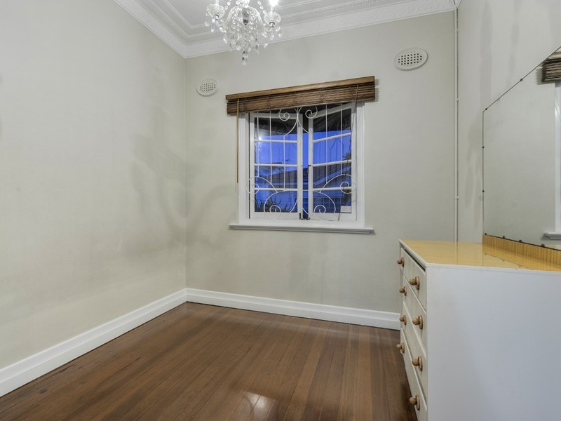 34 LLEWELLYN STREET, New Farm QLD 4005