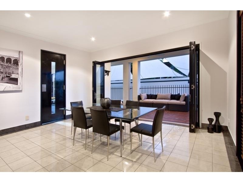 165 TERRACE STREET, New Farm QLD 4005