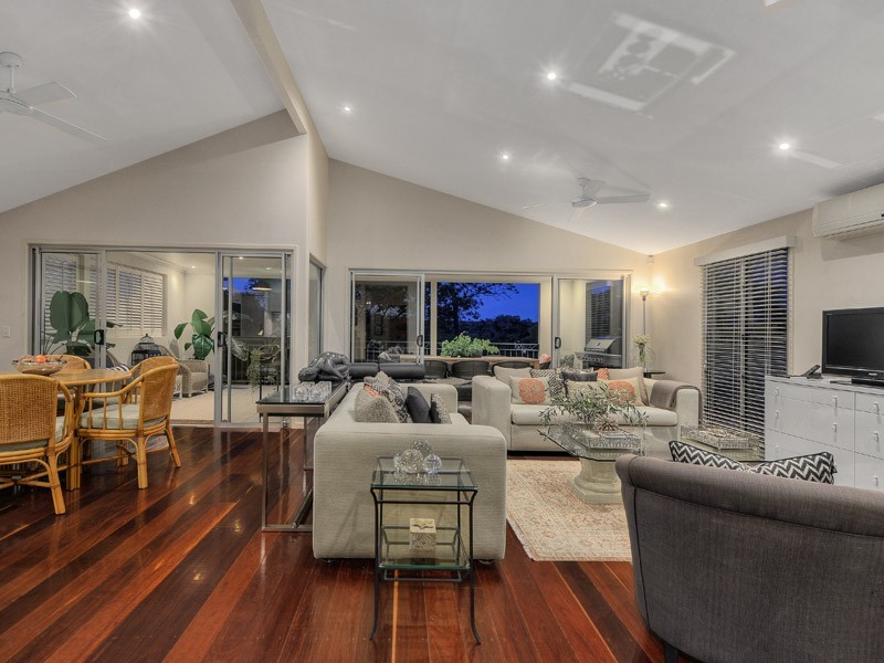 14 Walker Avenue, New Farm QLD 4005