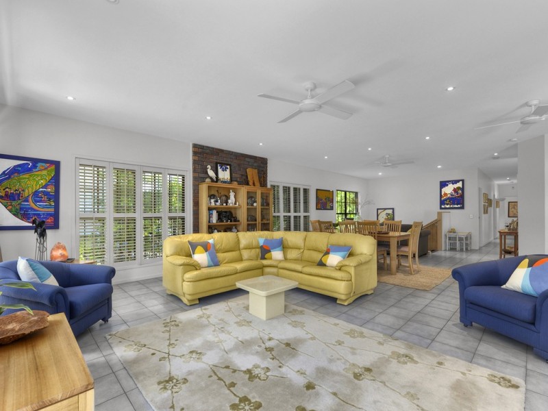 16 Walker Avenue, New Farm QLD 4005