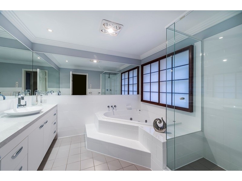 27 Boston Street, Clayfield QLD 4011