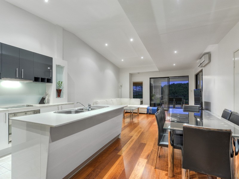 17/140 Sydney Street, New Farm QLD 4005