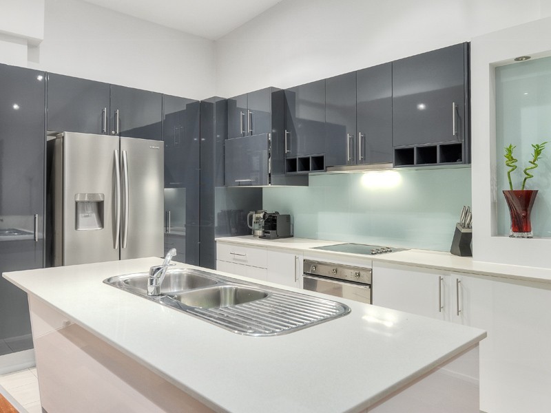 17/140 Sydney Street, New Farm QLD 4005