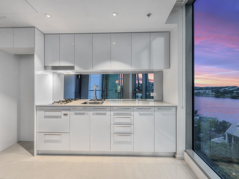 10913/8 Harbour Road, Hamilton QLD 4007