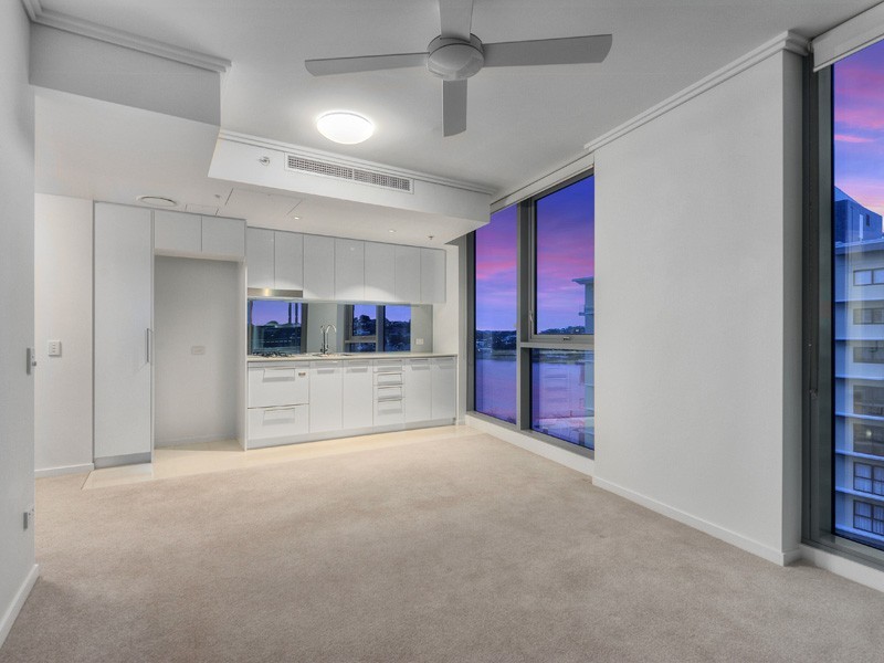 10913/8 Harbour Road, Hamilton QLD 4007