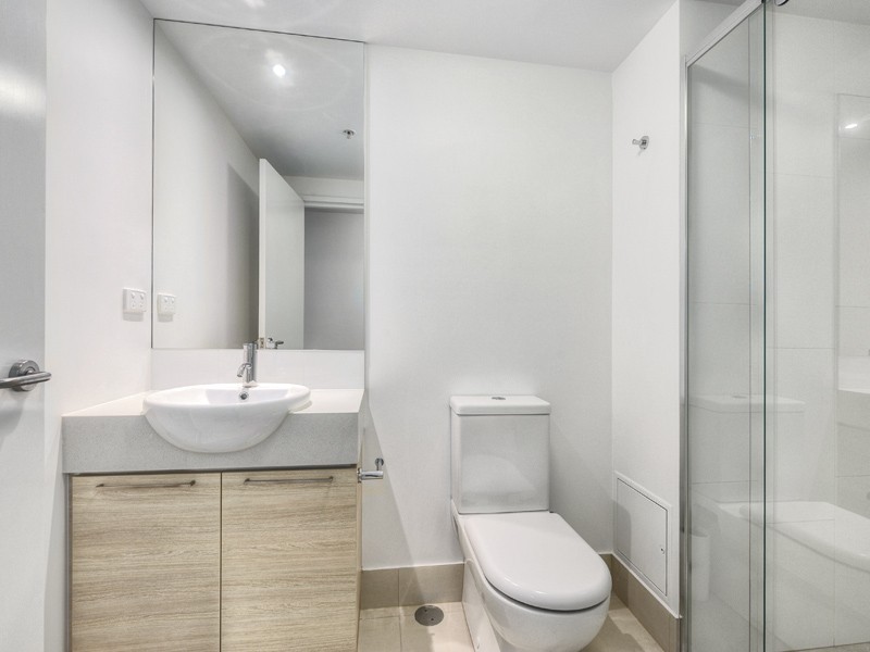 10913/8 Harbour Road, Hamilton QLD 4007