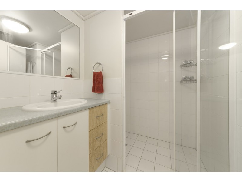 2/39 Oxlade Drive, New Farm QLD 4005