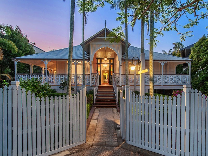 15 OXLADE DRIVE, New Farm QLD 4005