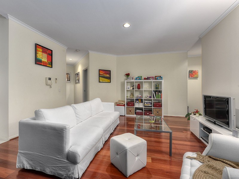 7/2 MACQUARIE STREET, New Farm QLD 4005