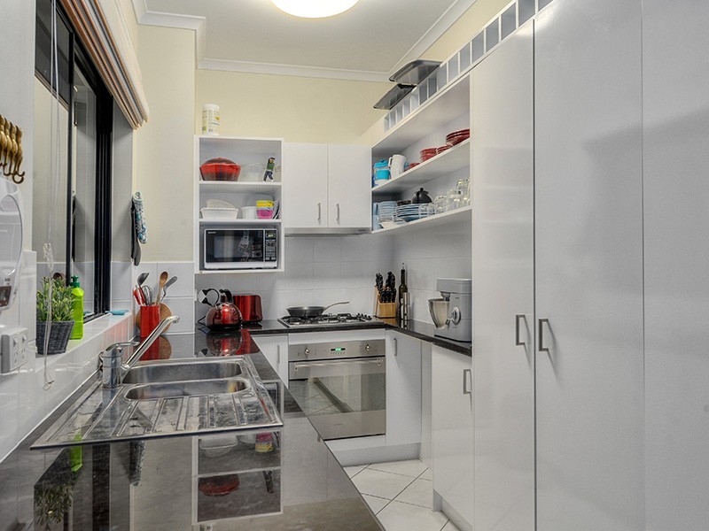 7/2 MACQUARIE STREET, New Farm QLD 4005