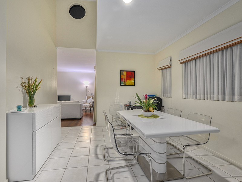7/2 MACQUARIE STREET, New Farm QLD 4005