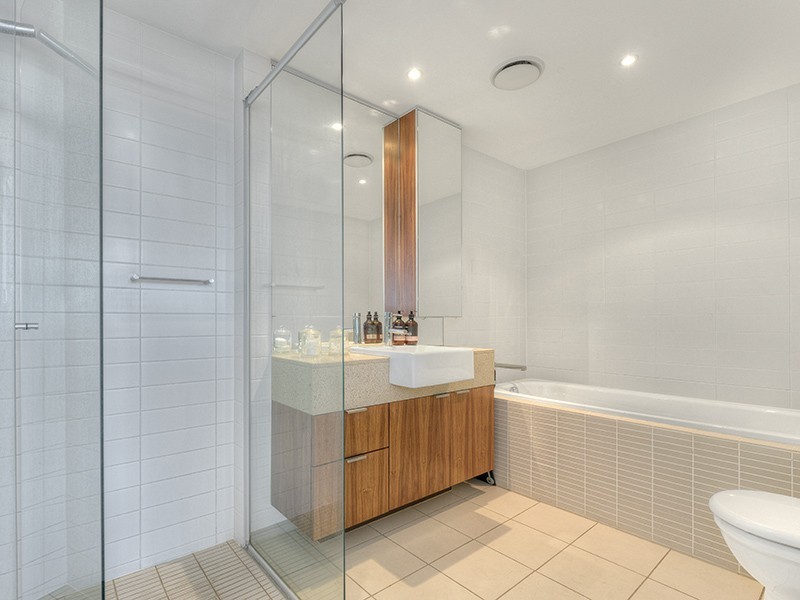 266/10 Pidgeon Close, West End QLD 4101