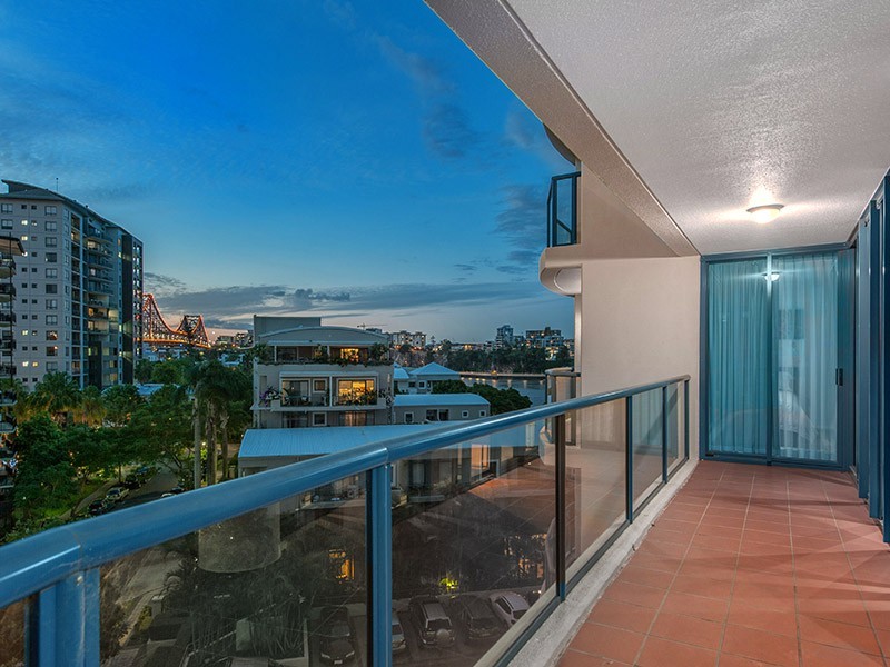 24/8 Goodwin Street, Kangaroo Point QLD 4169