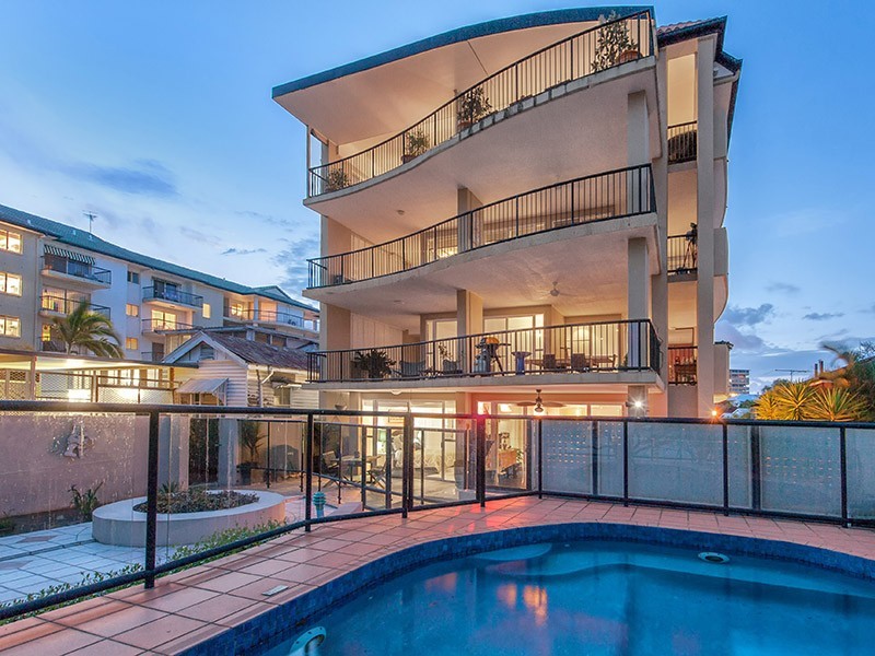 2/88 Oxlade Drive, New Farm QLD 4005