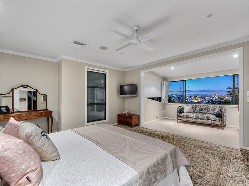 38 Teneriffe Drive, New Farm QLD 4005