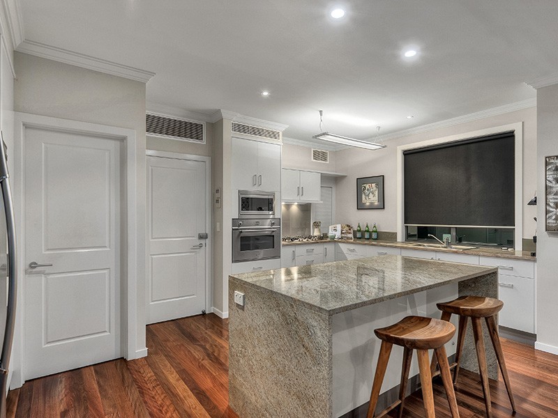 38 Teneriffe Drive, New Farm QLD 4005