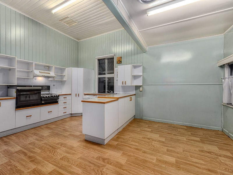 143 Oxlade Drive, New Farm QLD 4005