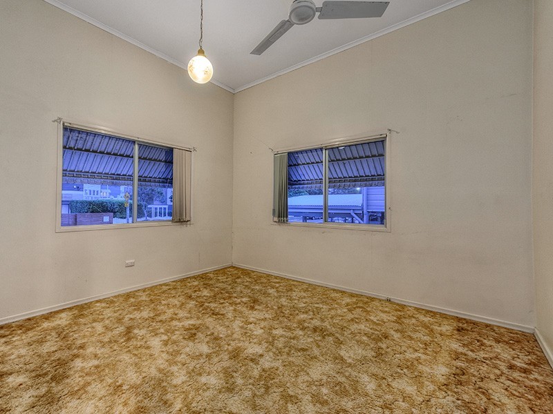 143 Oxlade Drive, New Farm QLD 4005