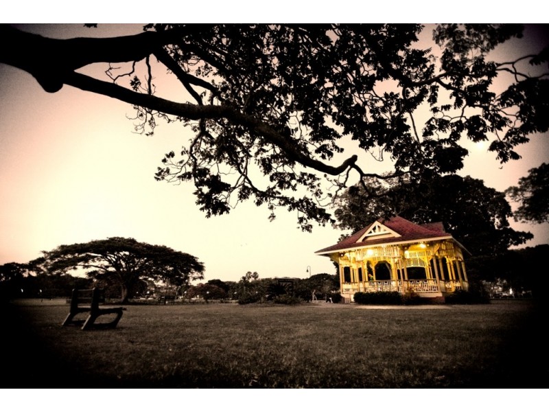 143 Oxlade Drive, New Farm QLD 4005