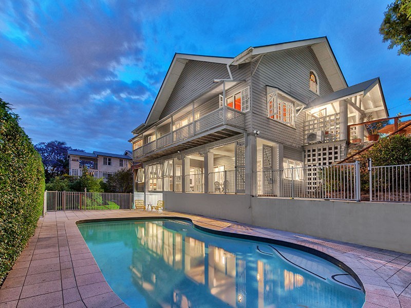 9 Mackay Street, Windsor QLD 4030