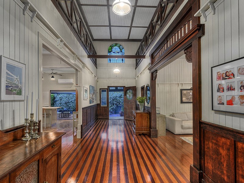 9 Mackay Street, Windsor QLD 4030