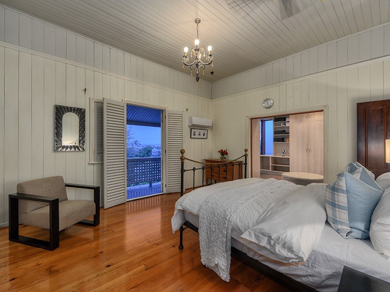 9 Mackay Street, Windsor QLD 4030