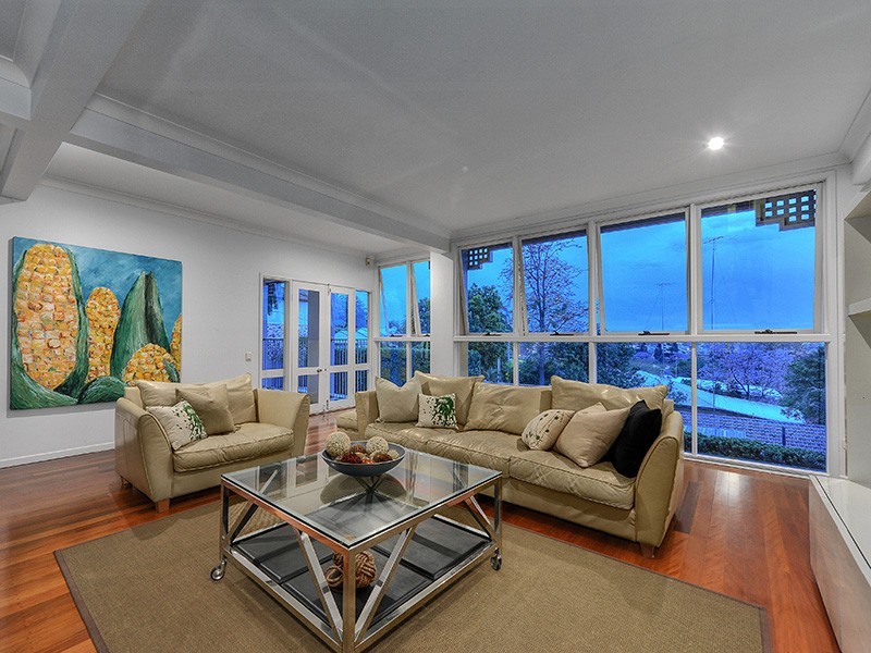 9 Mackay Street, Windsor QLD 4030