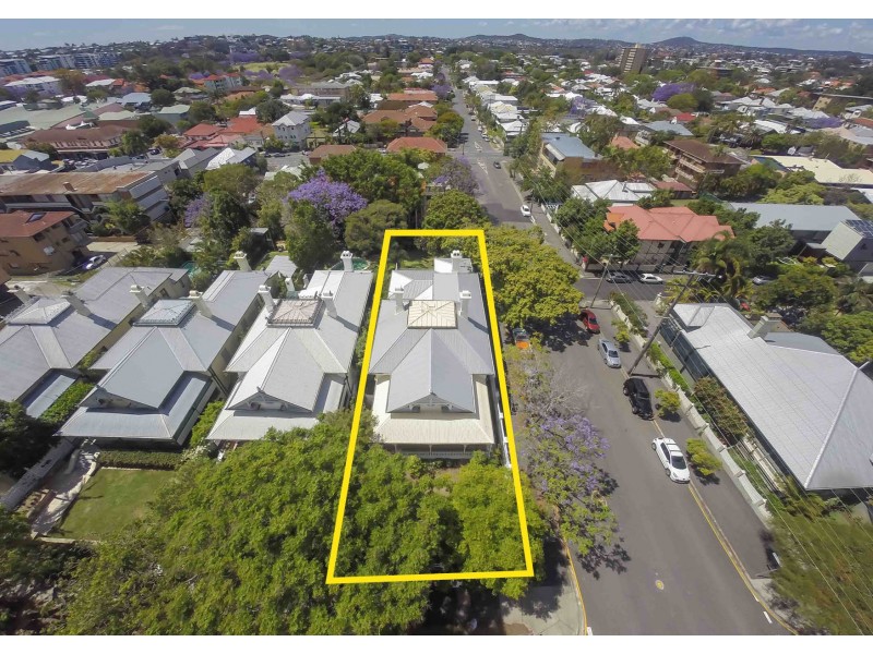 44 MORETON STREET, New Farm QLD 4005