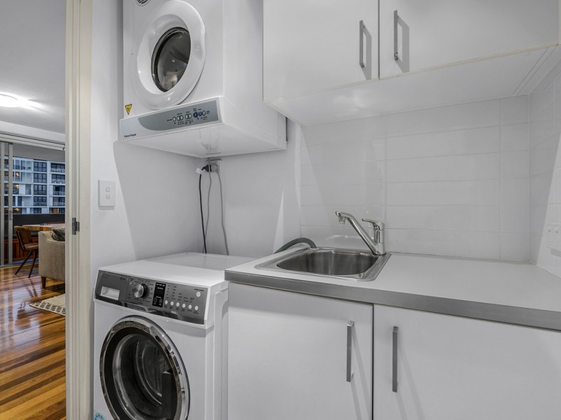 866/43 Hercules Street, Hamilton QLD 4007