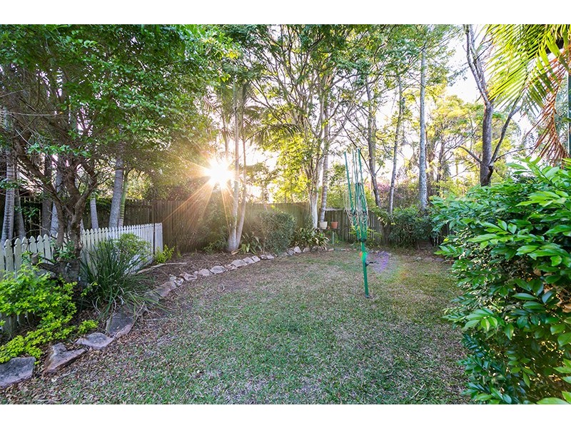 89 Cavendish Road, Coorparoo QLD 4151