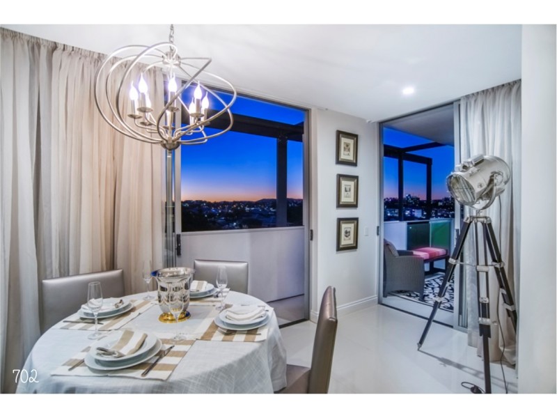 ‘Eastwood’ 702/159 Logan Road, Woolloongabba QLD 4102