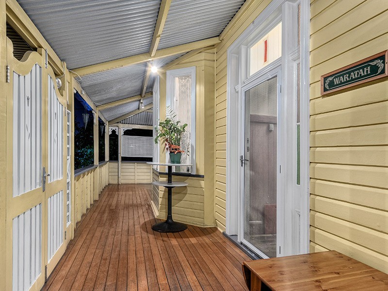 18 LOCKE STREET, New Farm QLD 4005