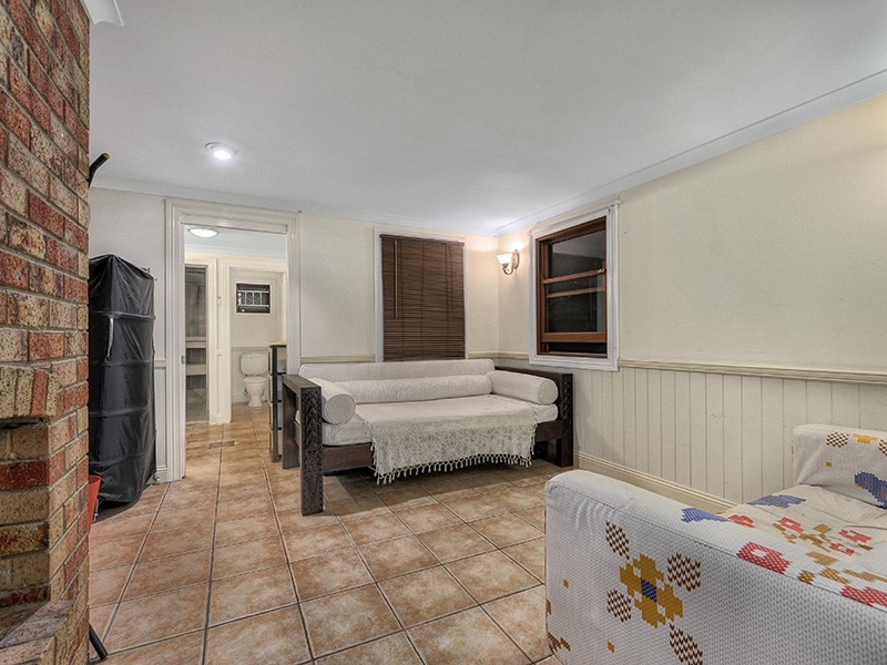 18 LOCKE STREET, New Farm QLD 4005